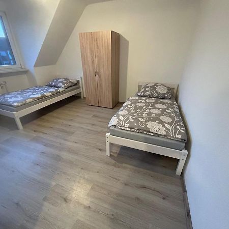 Top Monteurzimmer Duisburg Exteriör bild