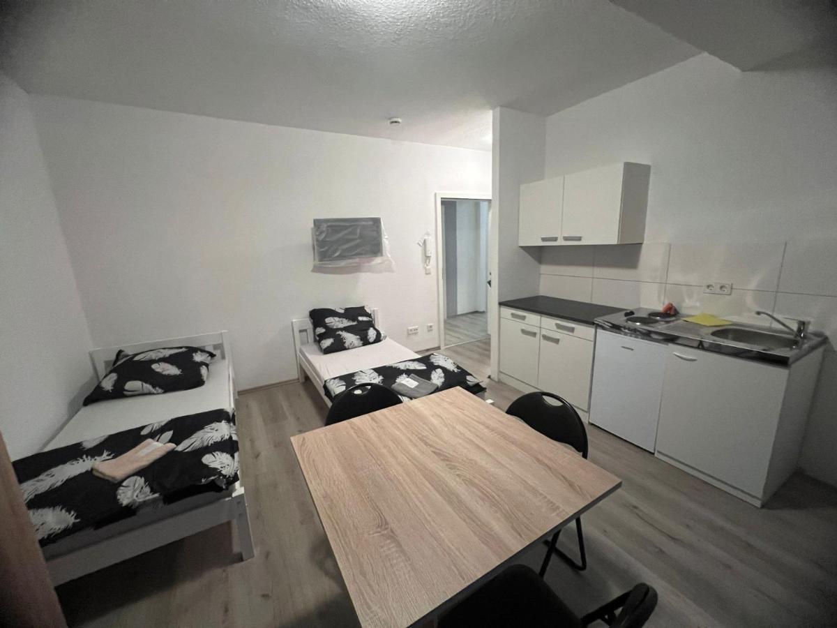 Top Monteurzimmer Duisburg Exteriör bild